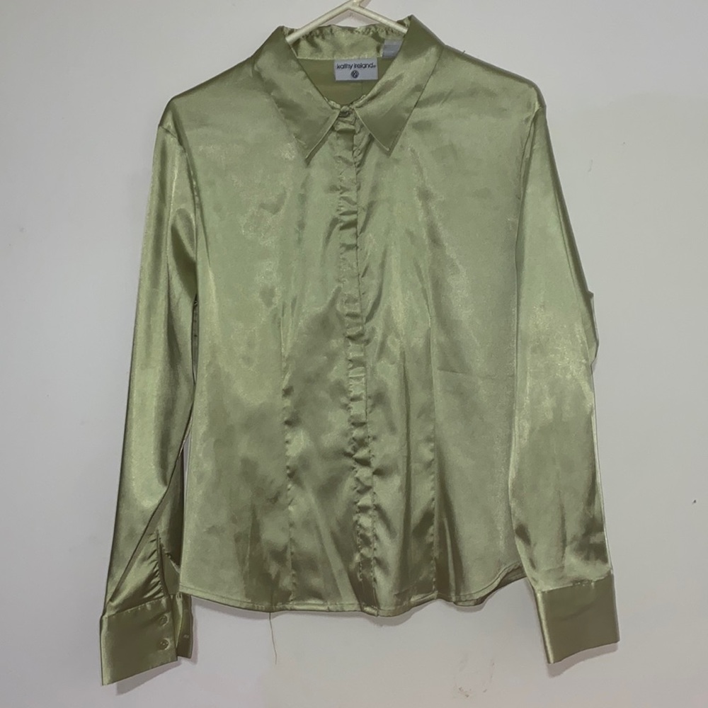 Women’s Kathy Ireland size XL dress Shirt - Picture 1 of 3